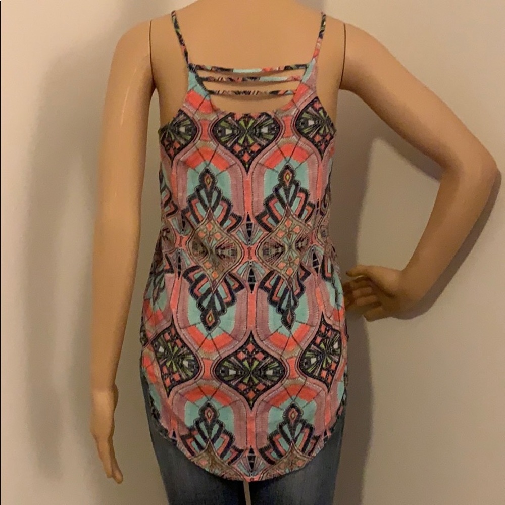NWOT! Color top - Picture 2 of 3